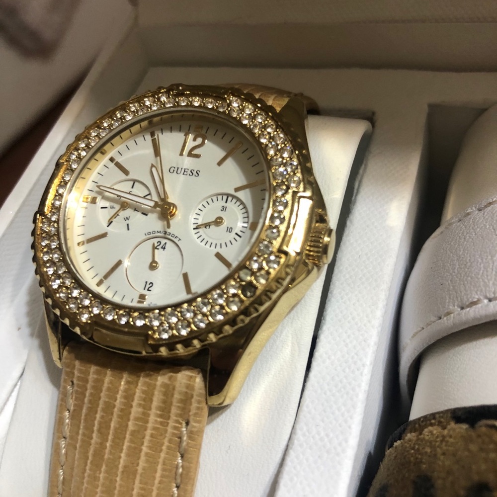 Guess watch - Picture 2 of 5
